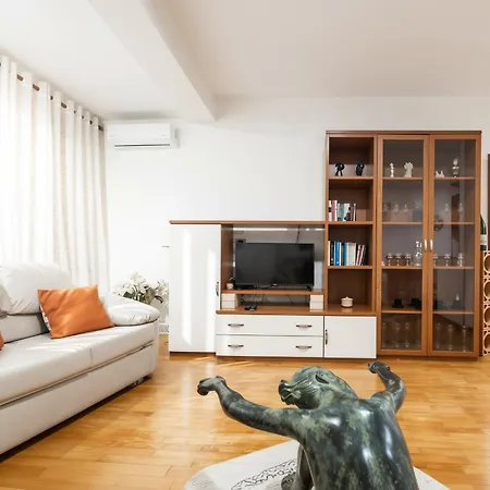 公寓 We 2br Blloku 地拉那