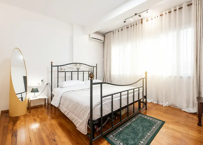 We 2br Blloku アパート ティラナ