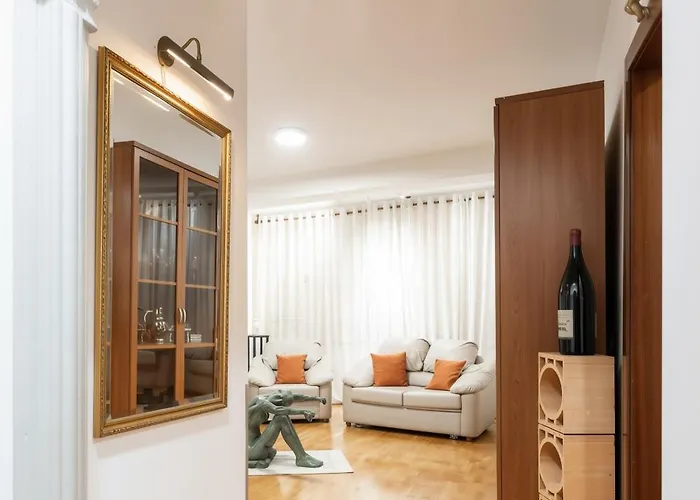 We 2br Blloku ティラナ